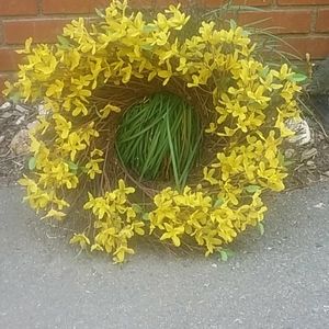 Yellow wreath